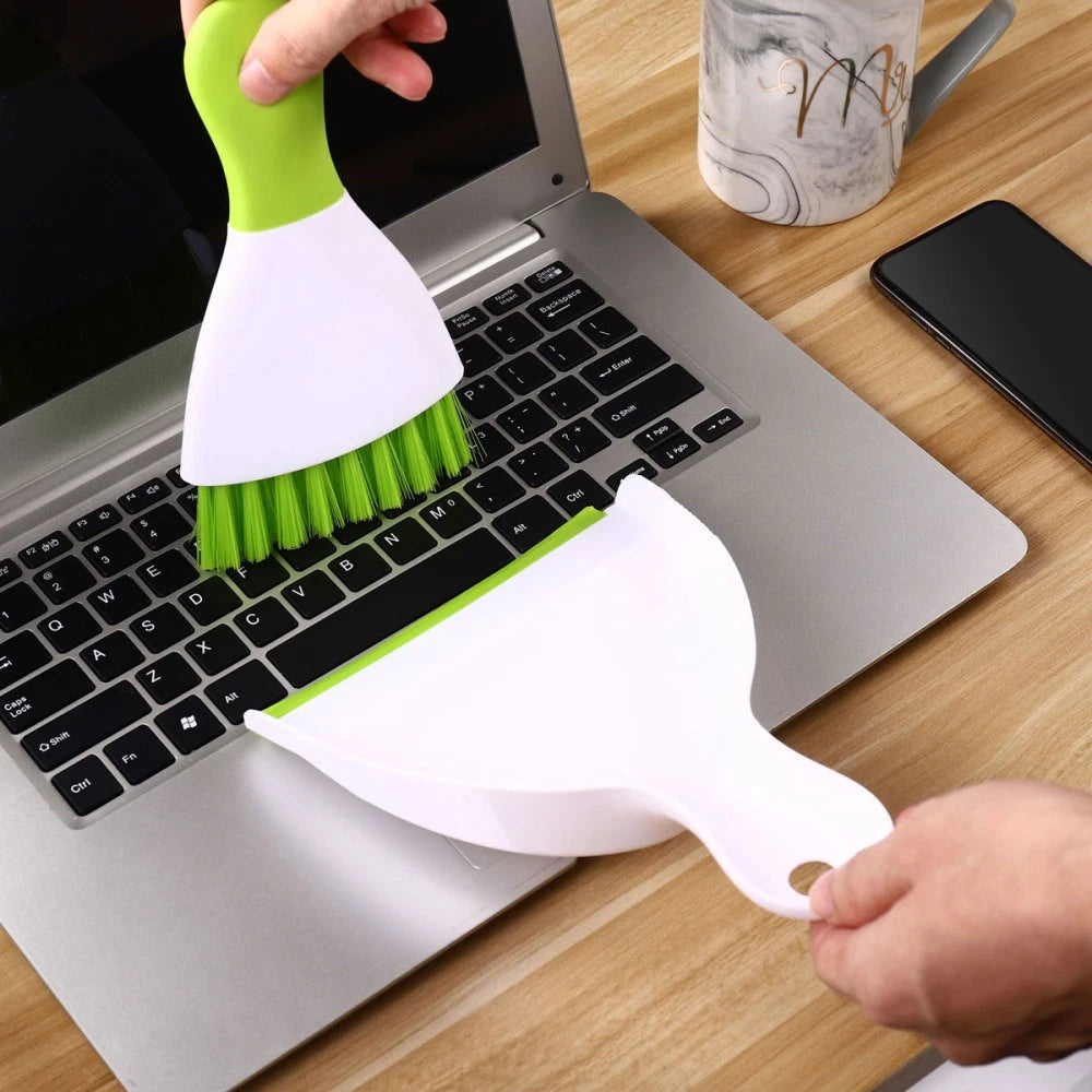 Practical Plastic Mini Broom and Dustpan Set for Desktop Pets Nest Cage