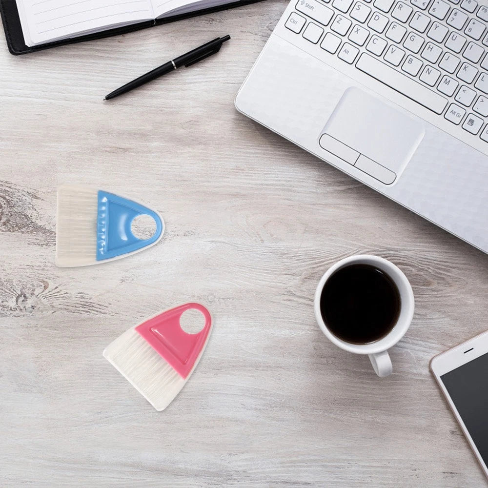 2 Sets Cleaning and Sweeping Desktop Mini Broom Dad Bridegroom Dustpan