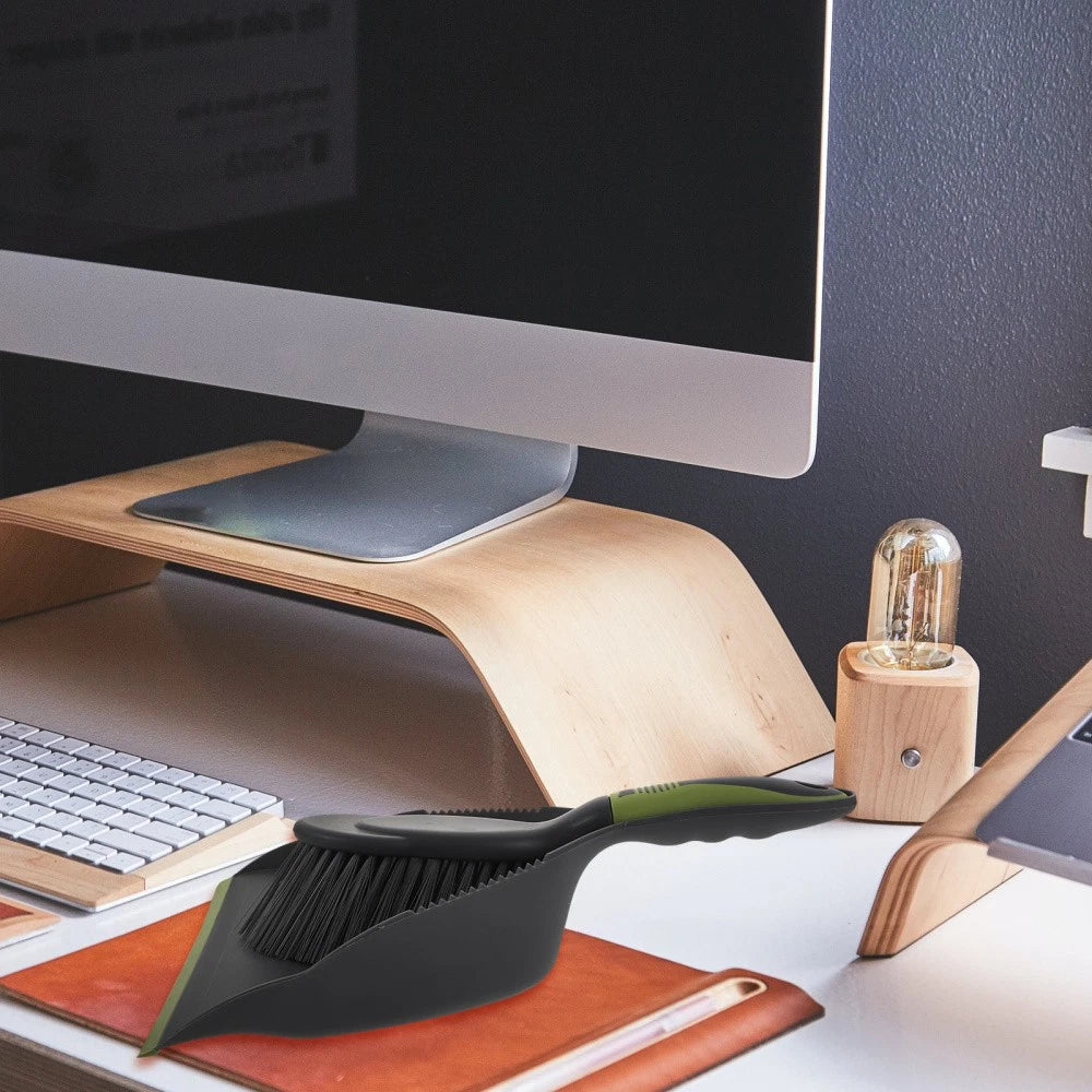 1 Set of Mini Desktop Cleaning Broom and Dustpan Household Keyboard Brush