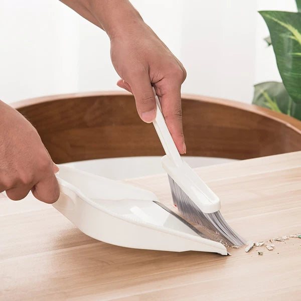 Mini Desktop Broom Set Small Dustpan and Child Hand Handheld with